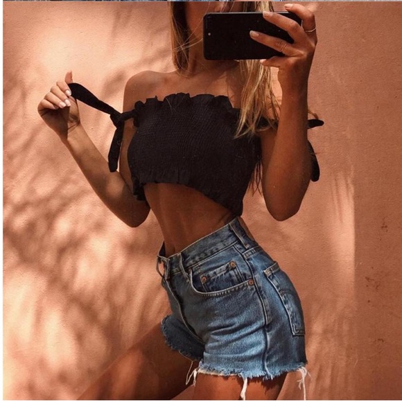 ‘Summer’ Black Crop Top - Picture 2 of 6